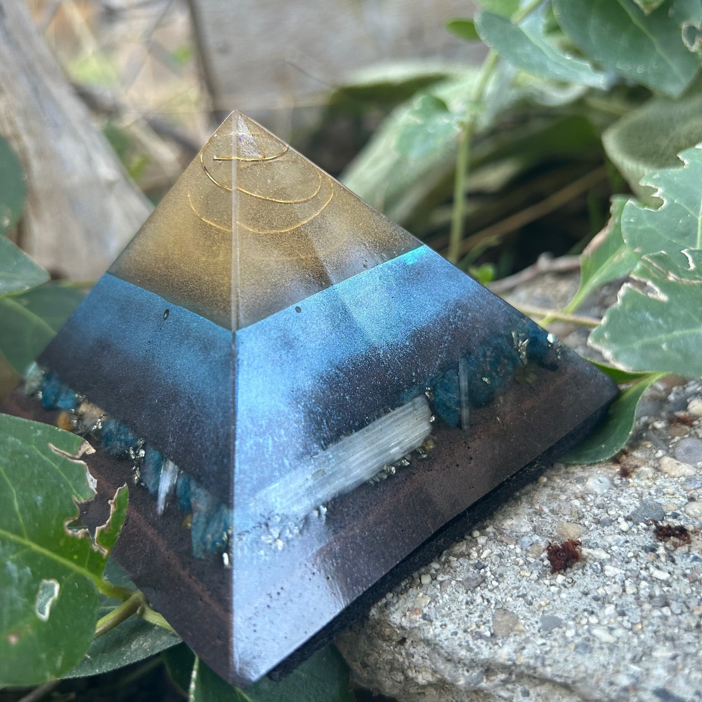 8-Sided Orgonite Cheops Pyramid