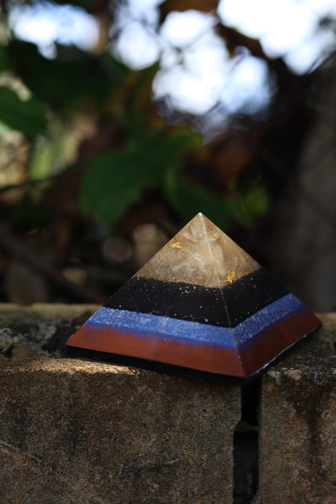 8-Sided Cheops Pyramid with Gold Capstone