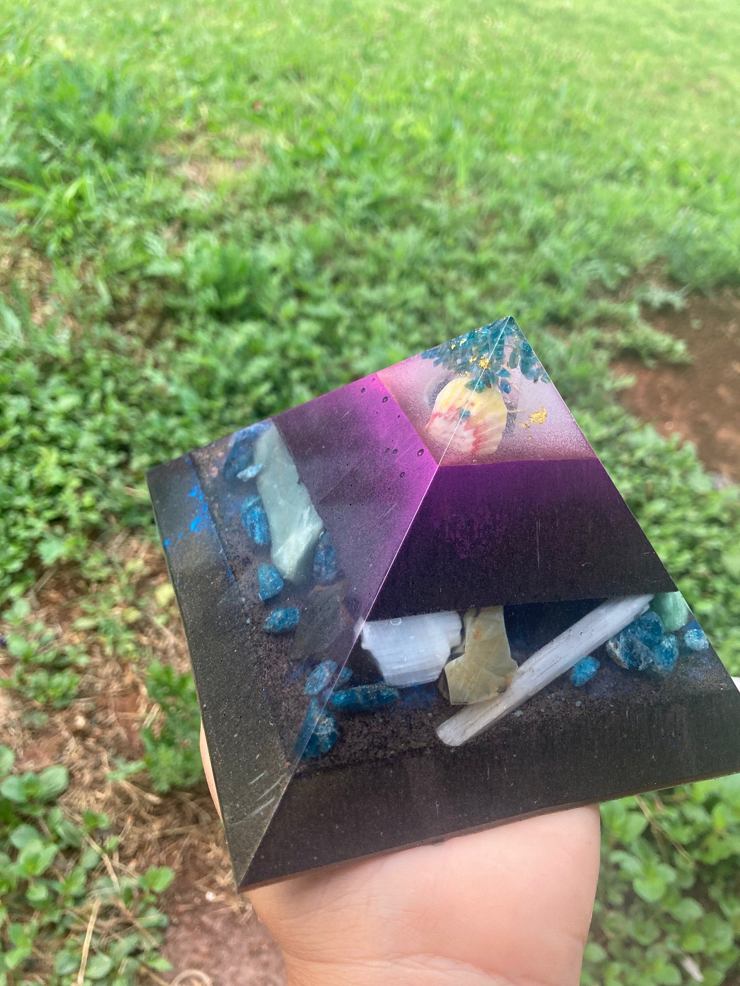 8-Sided Orgonite Cheops Pyramid